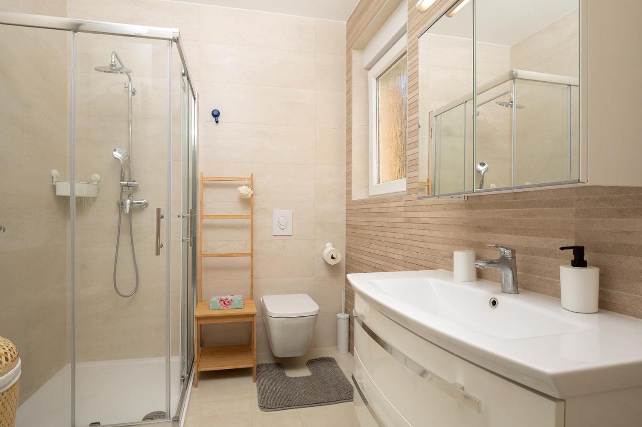 Apartment J&E Medulin Eksteriør bilde